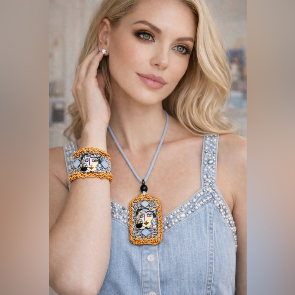 Hand Knits 2 Love Set Necklace Bracelet Crochet Glass Cabochons Beads Abstract